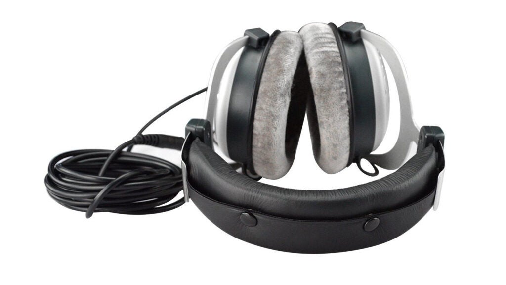padded band for comfortable headphones