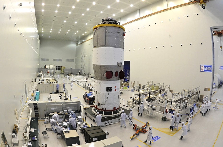 tiangong-2 in assembly