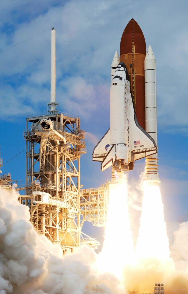 The ninth modification of the Discovery shuttle launches for its STS-120 mission on October 23, 2007.