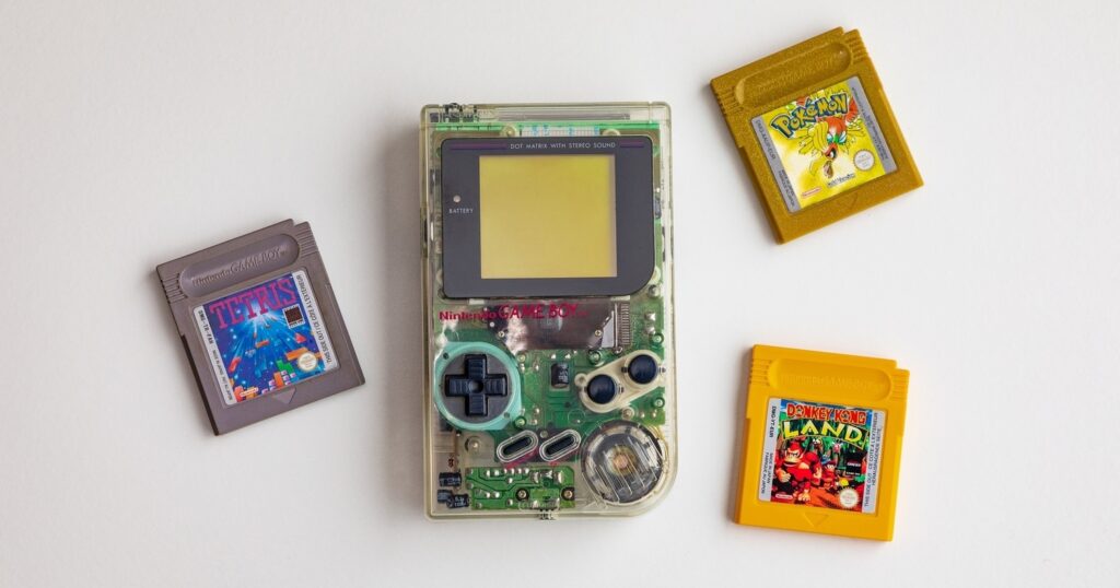 Nintendo Gameboy Clear and three cartridges